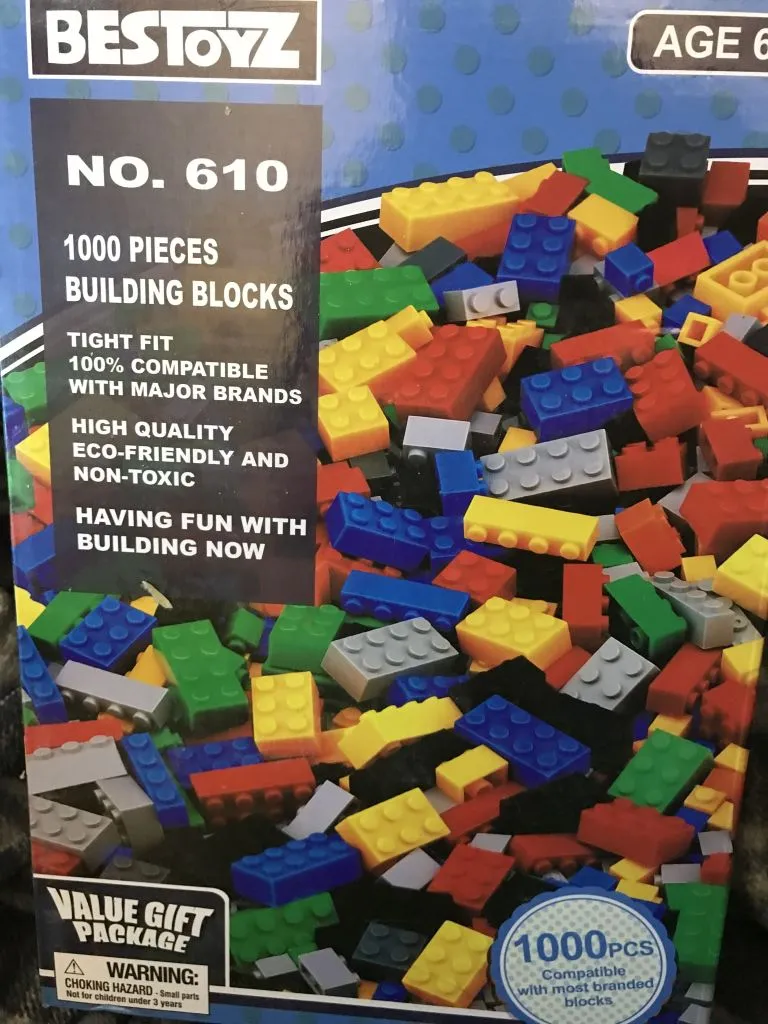 Looking to Trade: BestToyz 1000-Piece LEGO Brick Set photo 1