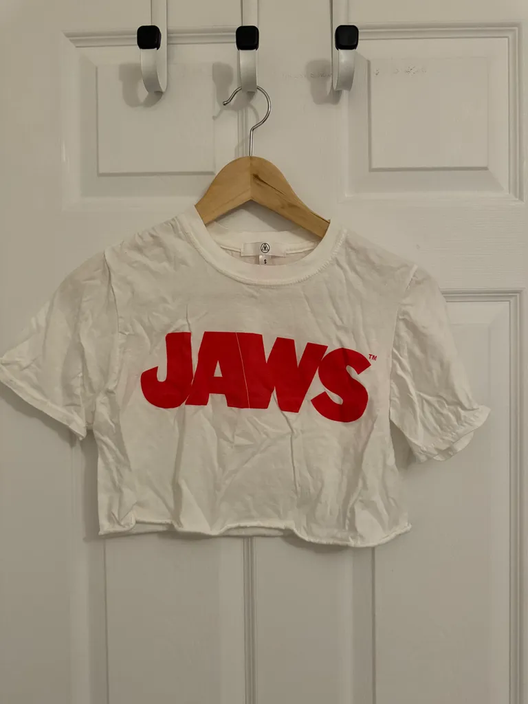 JAWS cropped tee photo 1