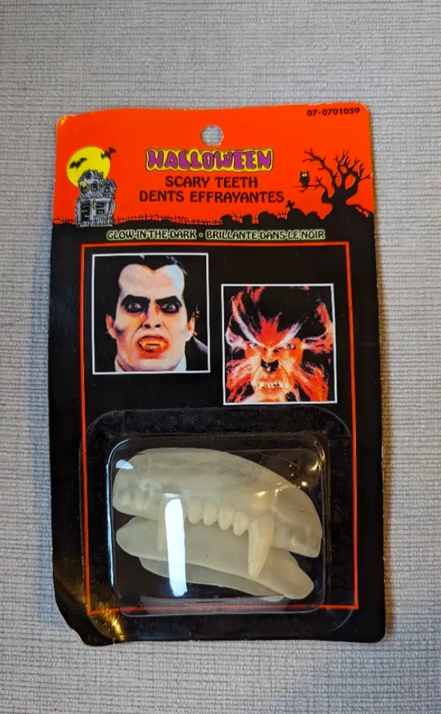 Brand New Halloween Scary Teeth - Glow in the Dark photo 1