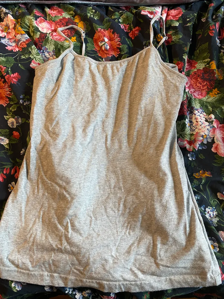 Gap tank top photo 1