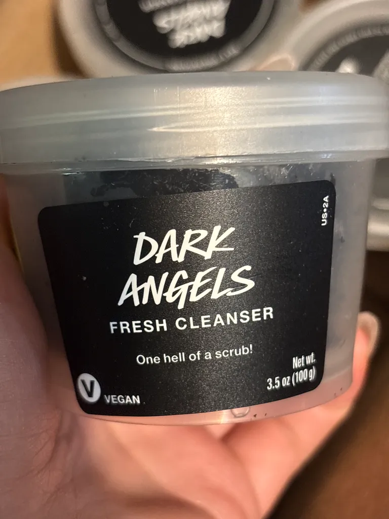 lush dark angels cleanser x6 photo 1