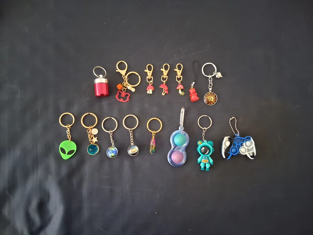 Many cute keychains! photo 1