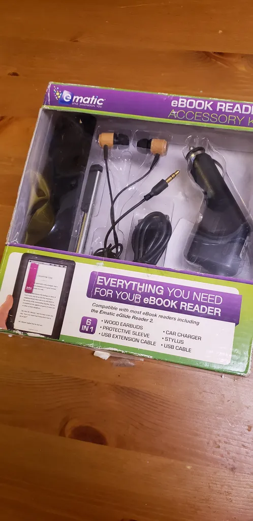 Ebook Reader Accessory Kit photo 1