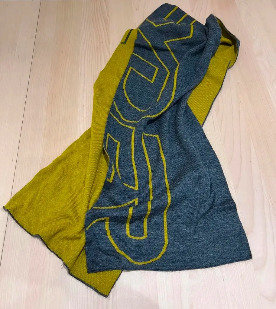 Spyder Scarf photo 1