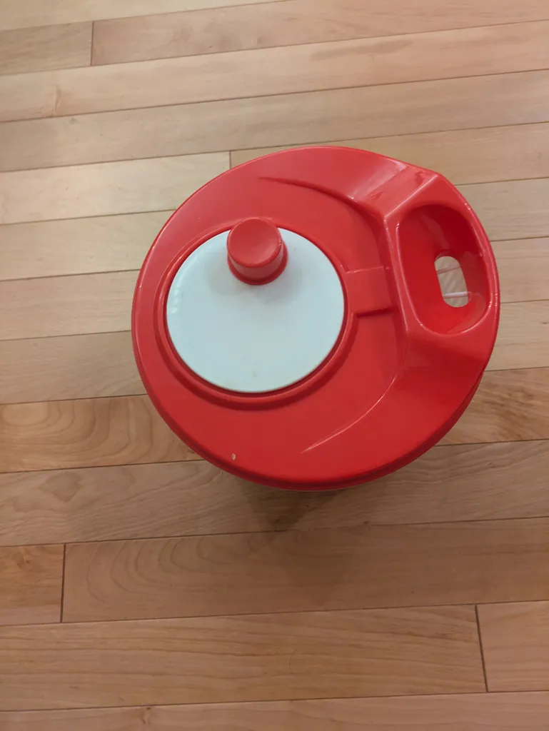 Salad spinner  photo 1