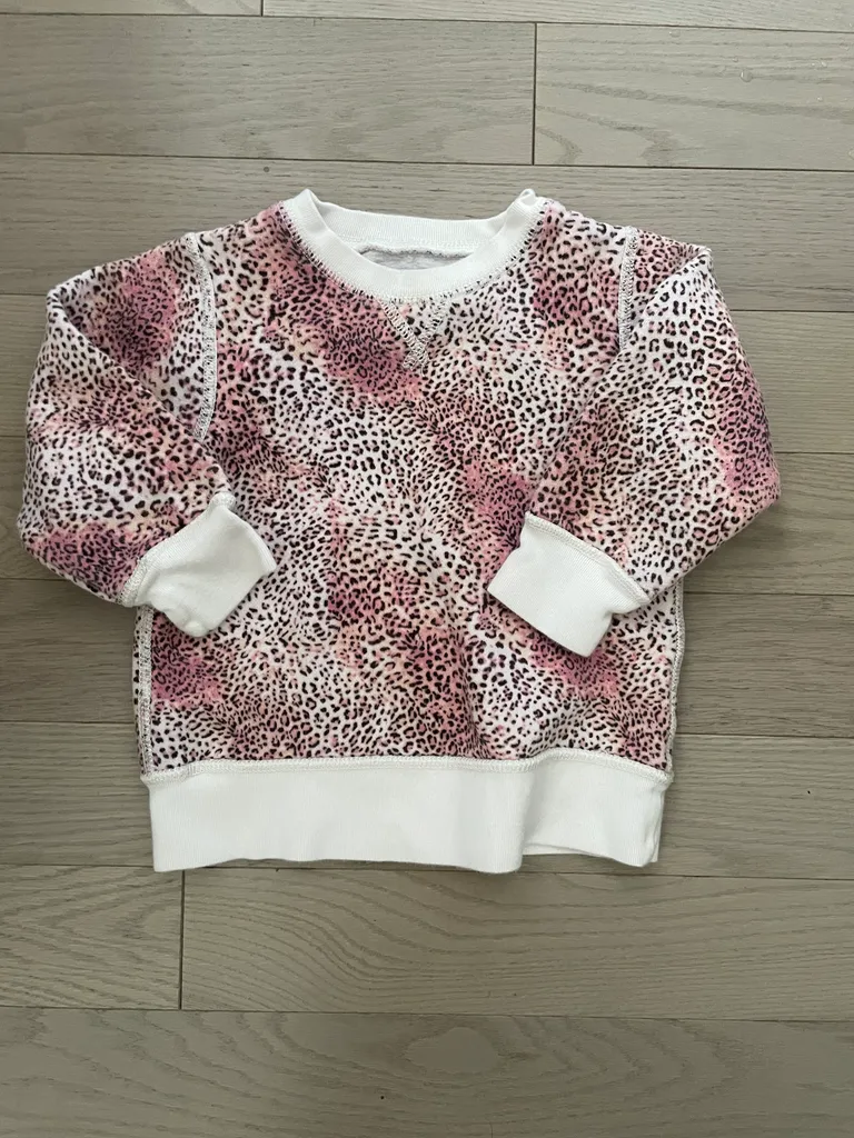 GUC children’s place 3T sweatshirt  photo 1