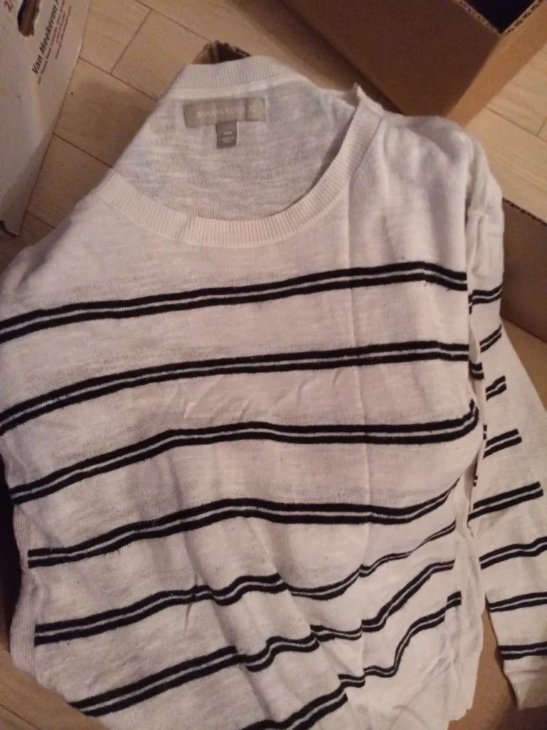 Swipe - Cardigans photo 1