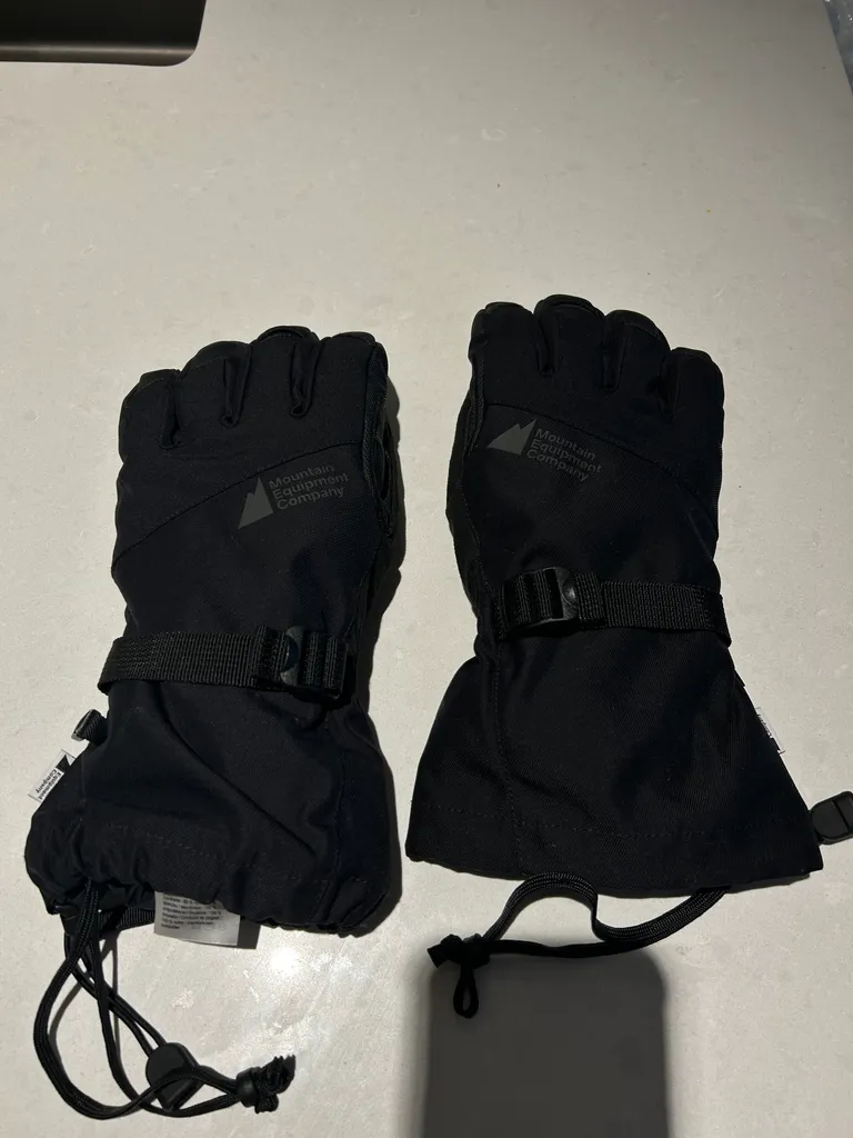 MEC Mens Small Ski Gloves photo 1