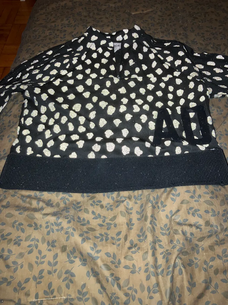 Cute Adidas casual crop shirt  photo 1