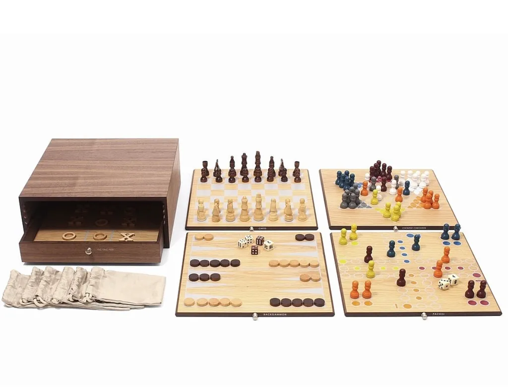 Wooden game set  photo 1