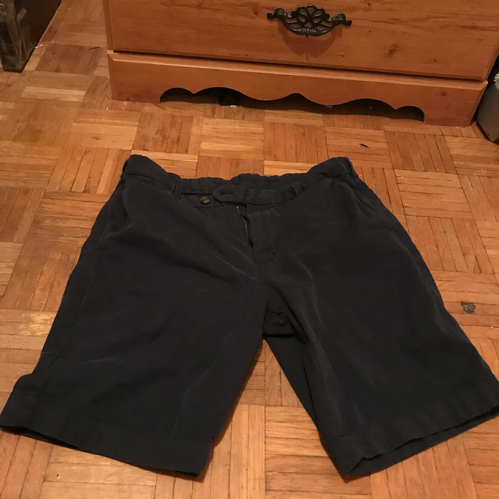 Men’s Brooks Brothers Navy shorts photo 1