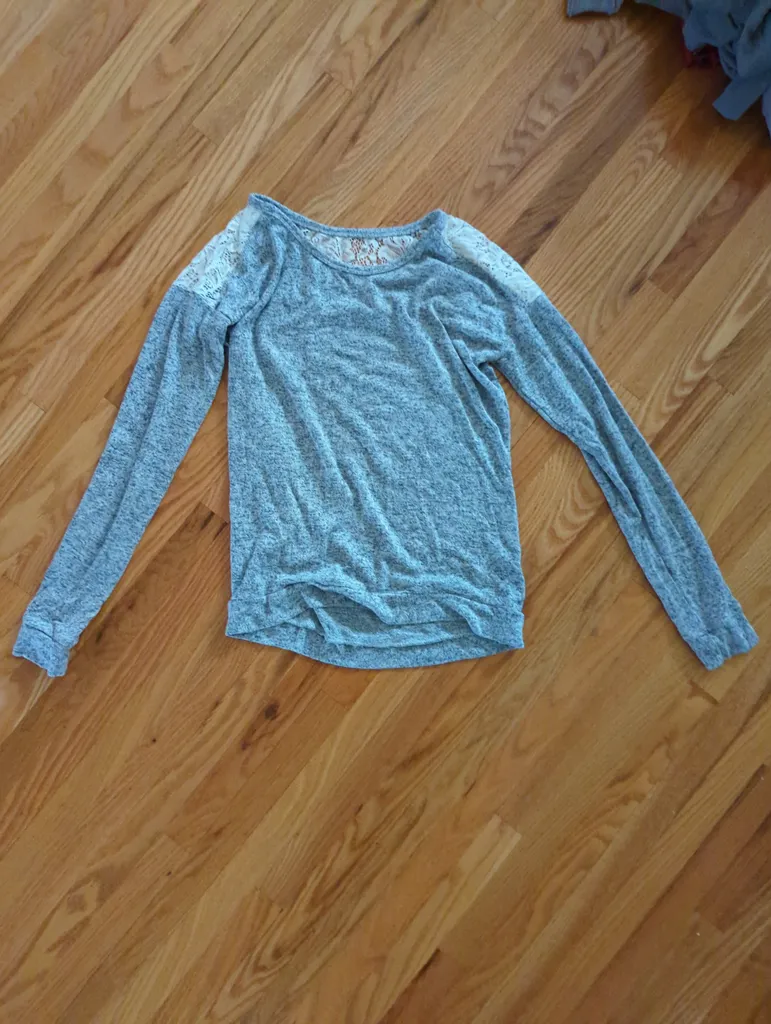 Grey long sleeve shirt with lace detail photo 1