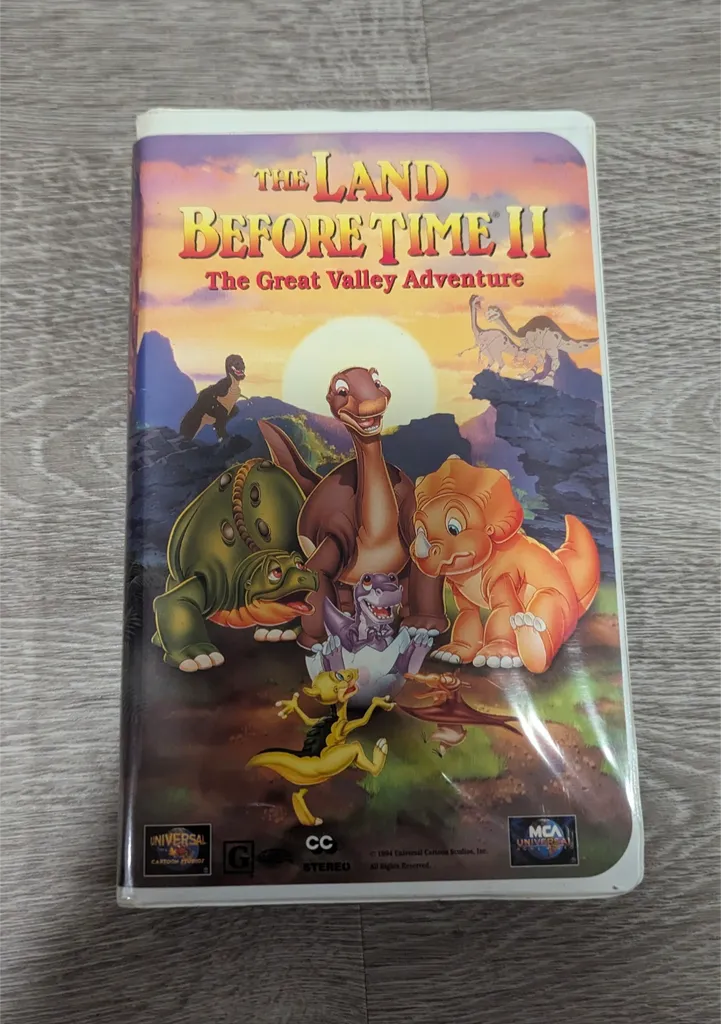 The Land Before Time II VHS Tape Movie photo 1