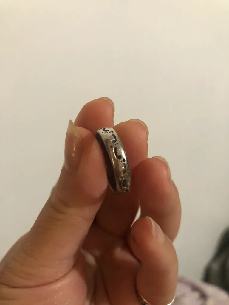 Sterling Silver 925 Footprint Ring (Size 8-8.5?) photo 1