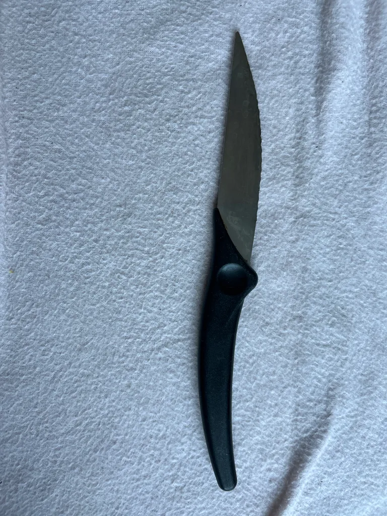 Knife photo 1