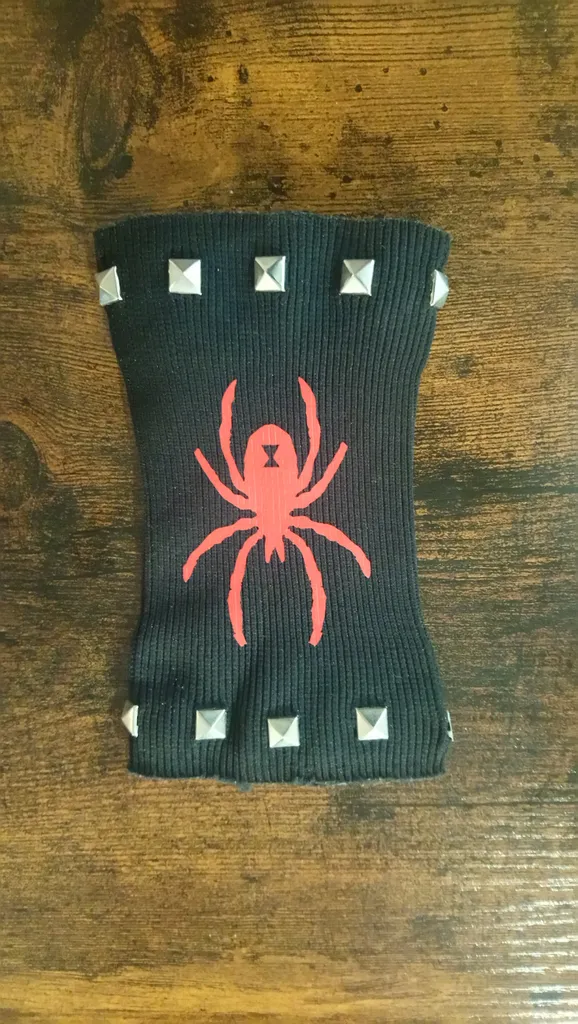 Gothic Studded Spider Sleeve photo 1