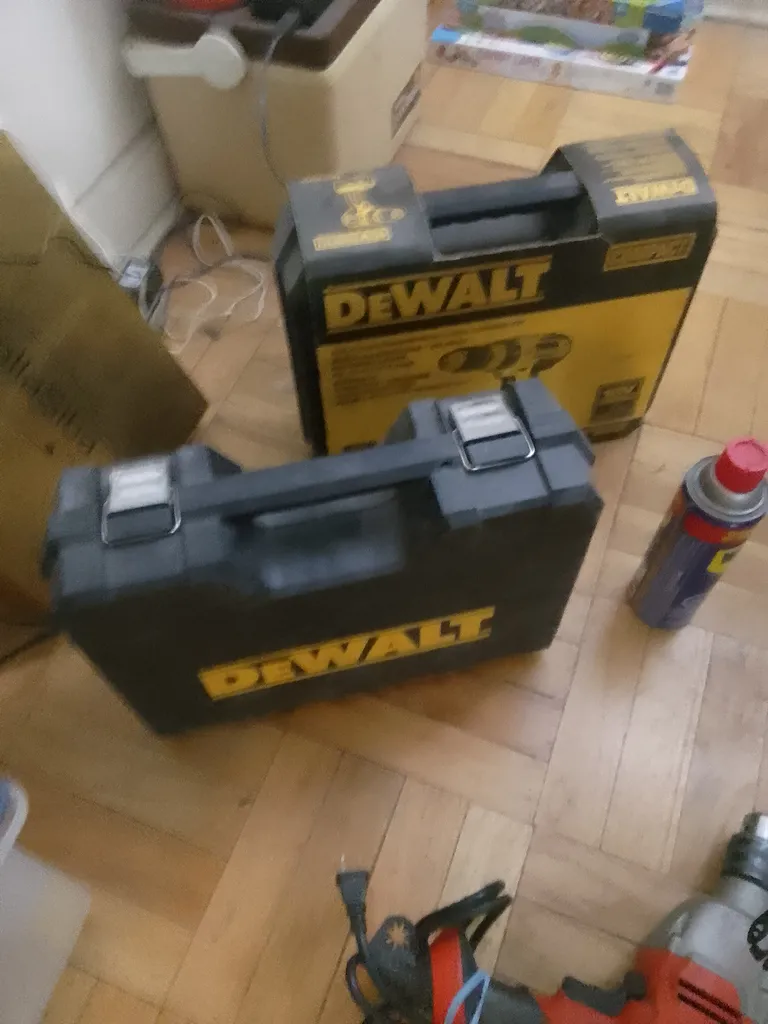🆓( 2 ) Empty Dewalt 18V. Cases🆓 **See bottom note** photo 1