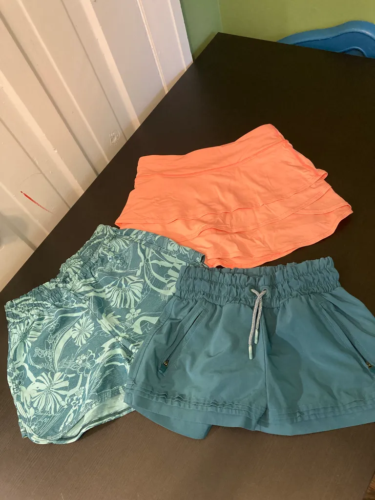 Athlete Girl lot of three summer short and short size 7/8 photo 1