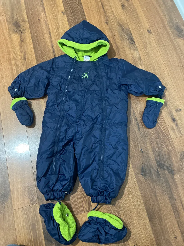 Winter onesie Jacket with gloves and shoes photo 1