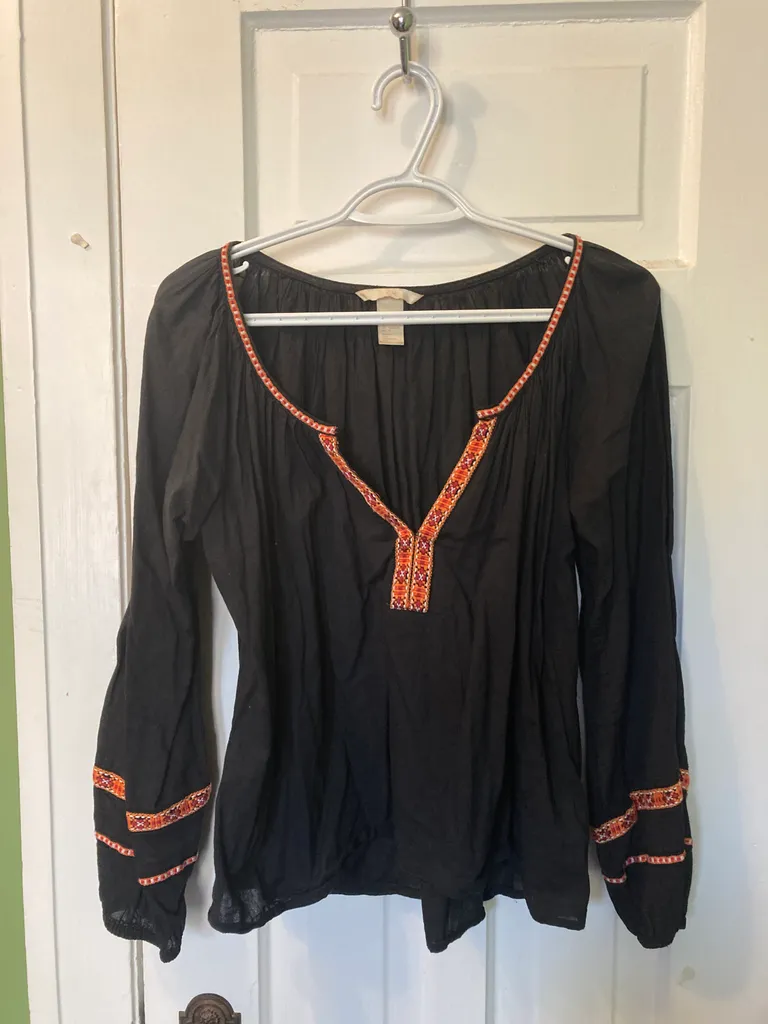 Large H&M long sleeve embroidered  photo 1