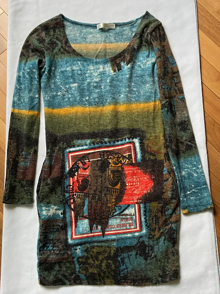 Dress - One Size photo 1