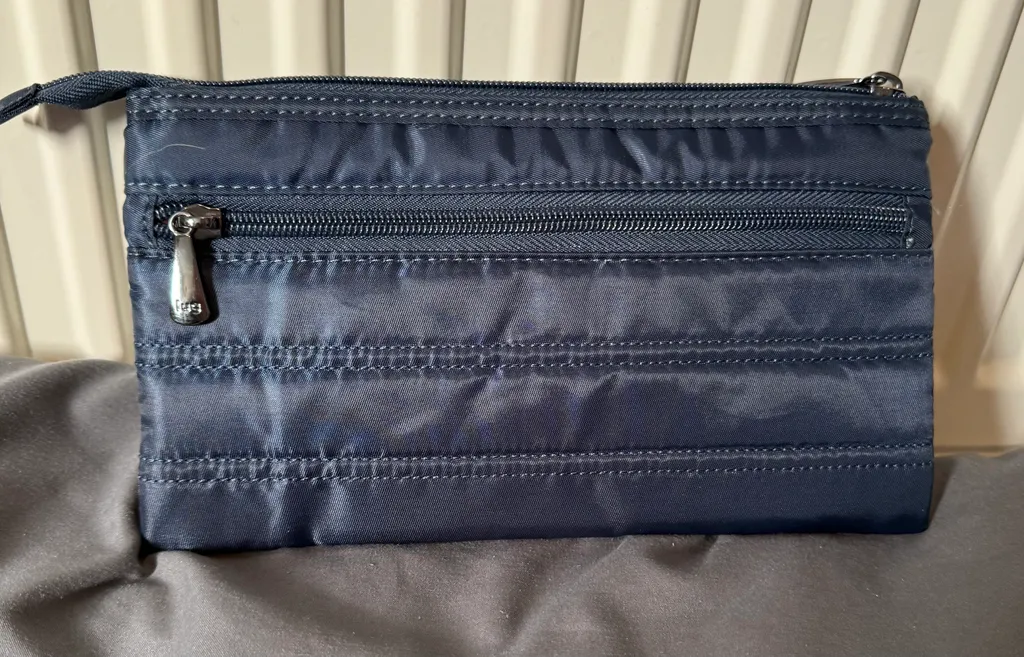 NEW Lug Makeup Bag - Great for gifting!  photo 1