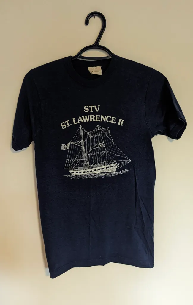 St. Lawrence II Navy T-Shirt - Men's Small photo 1