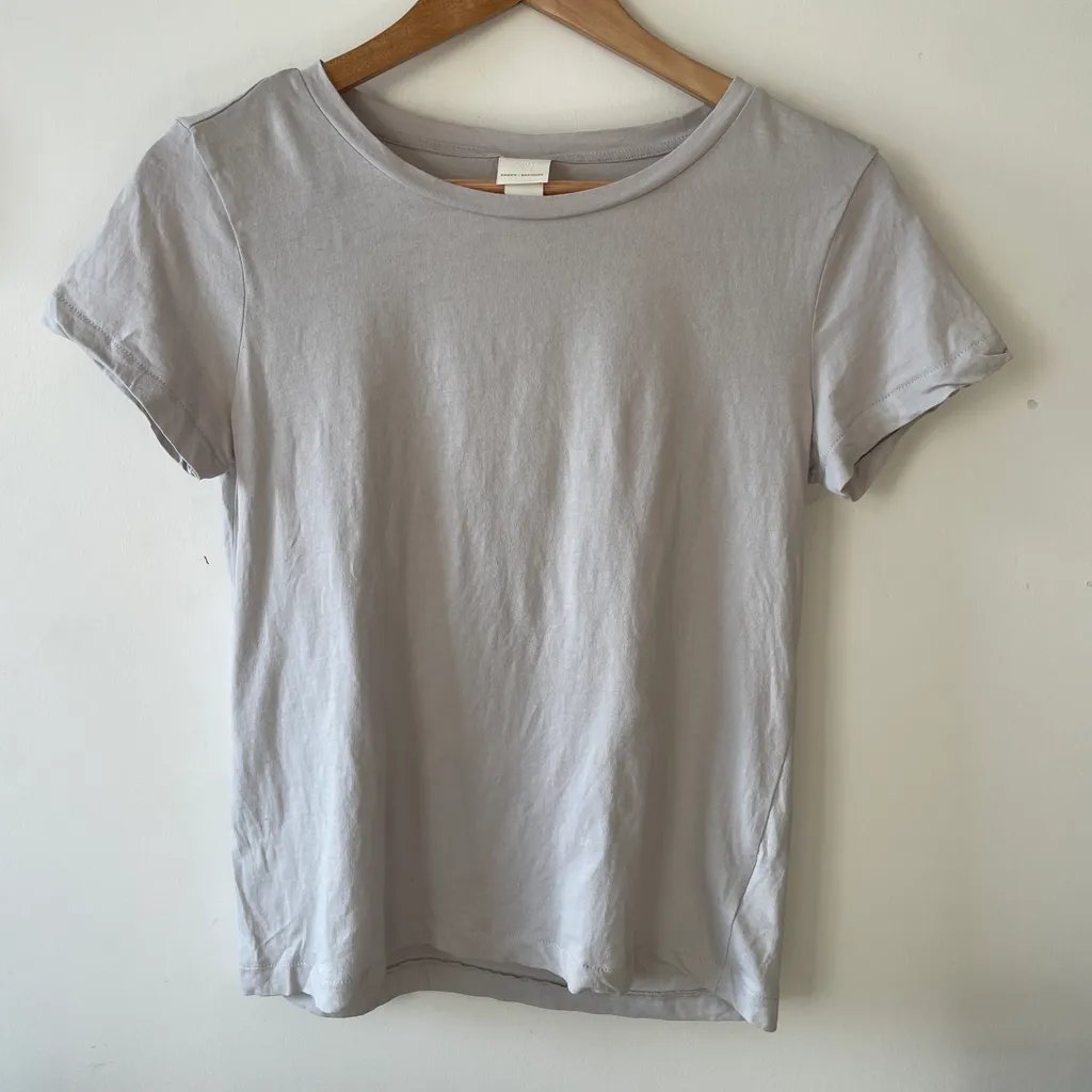 H&M basics grey t-shirt XS photo 1