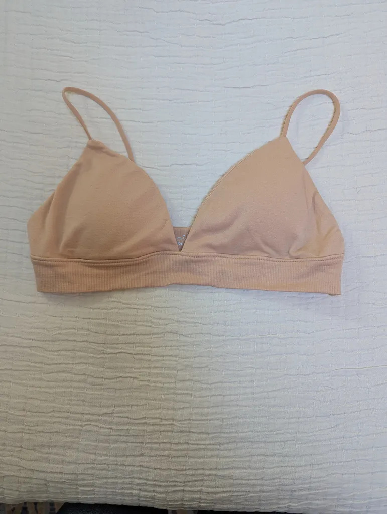 Triangle bra photo 1