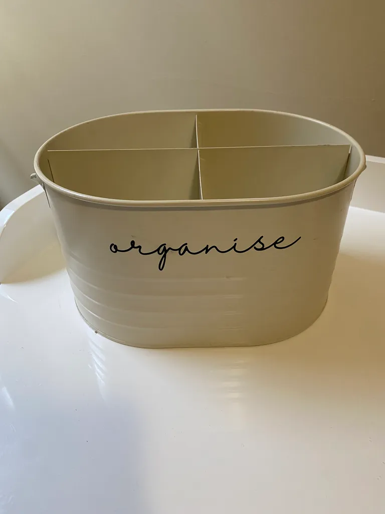 Metal organizer  photo 1