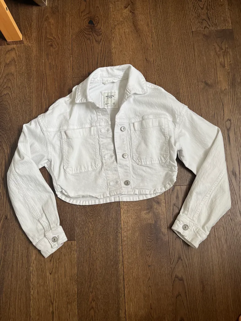White cropped Abercrombie jean jacket photo 1