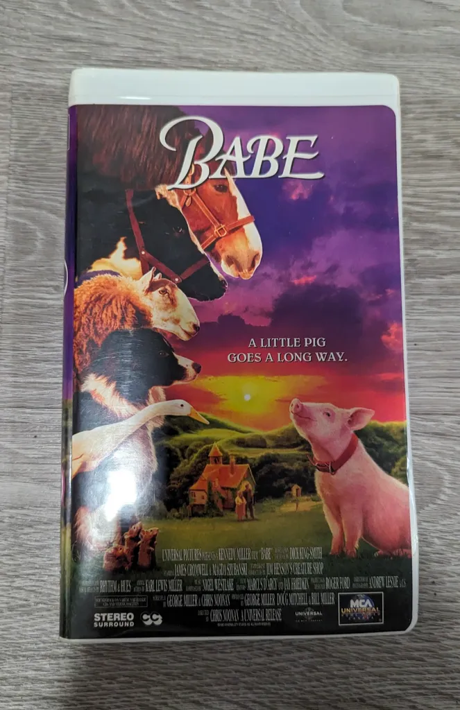 Babe VHS Tape Movie photo 1