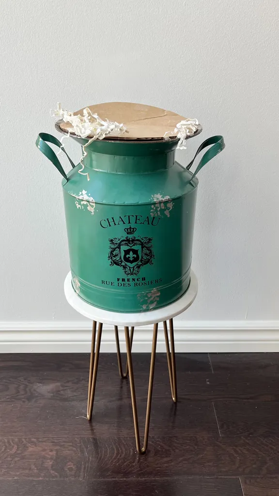 Rustic metal pale 
 photo 1