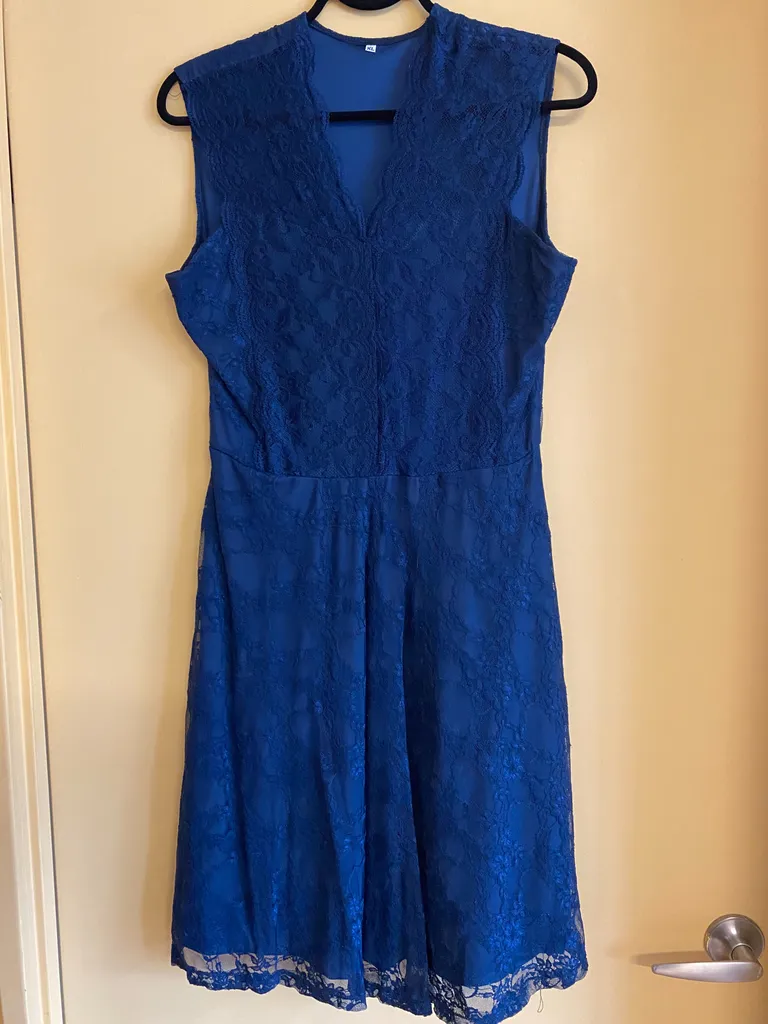 Navy blue v neck lace dress photo 1