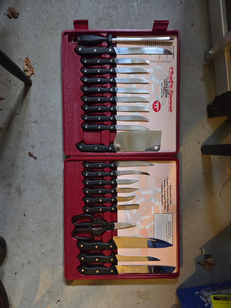 Huge knife set photo 1