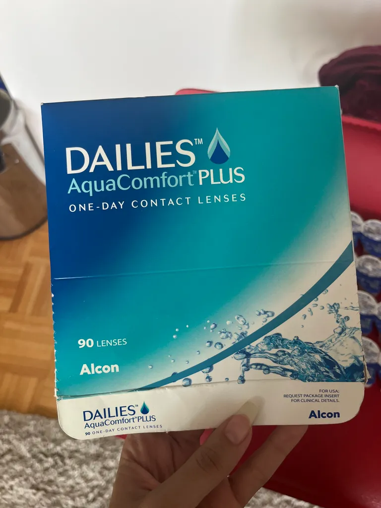 Dailies Contact Lenses photo 1