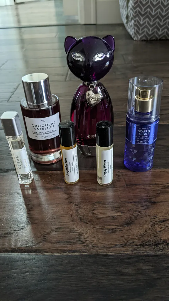 Assorted perfumes  photo 1