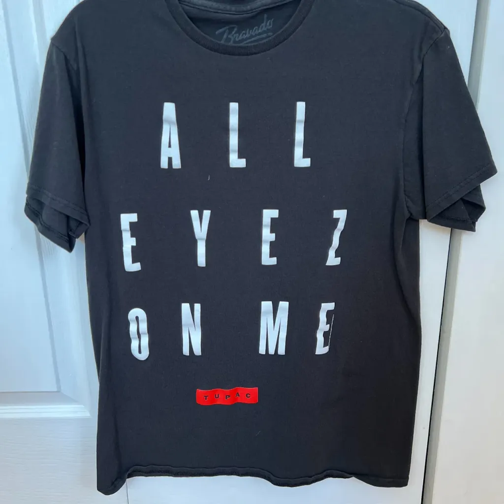 Tupac ‘All Eyez On Me’ T-Shirt, Unisex Medium, 100% Cotton, New photo 1