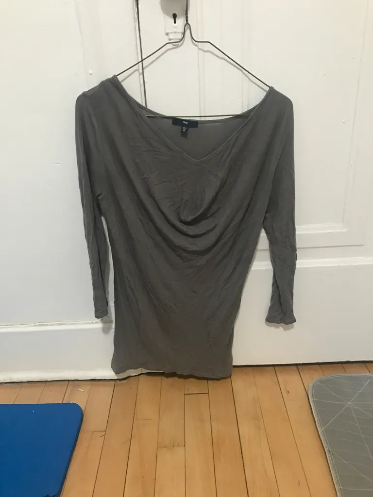 FREE stretchy grey swoop neck three quarter length sleeve top photo 1