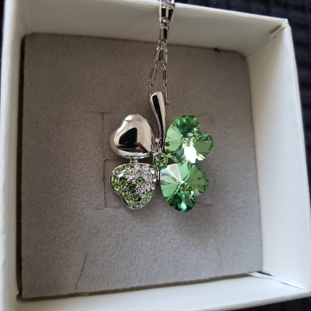 Four leaf clover necklace  photo 1