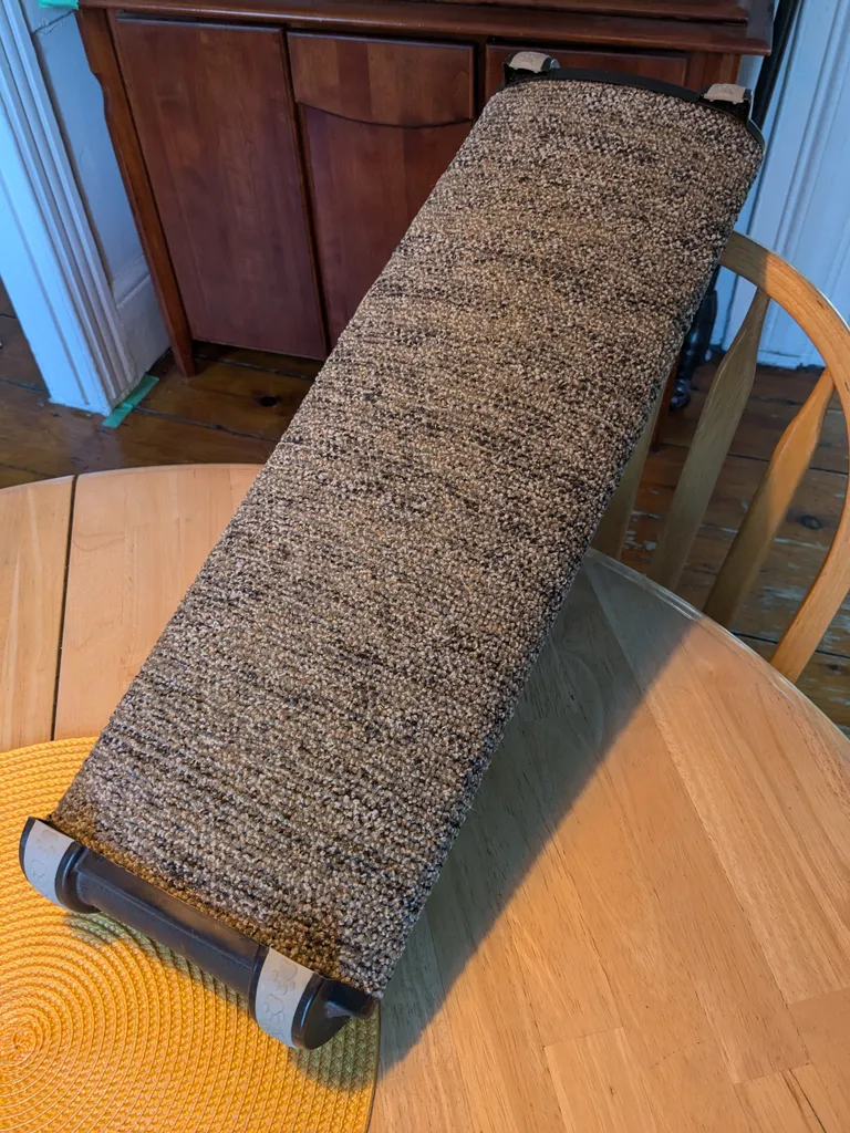 Cat Scratcher Like New photo 1