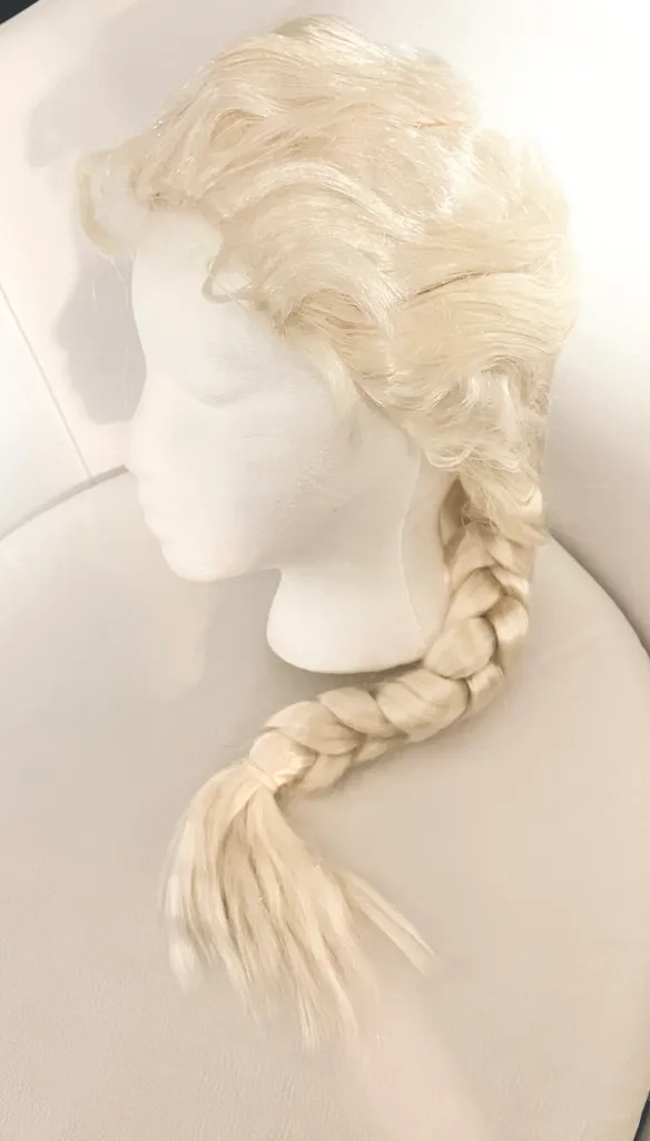 Elsa Wig photo 1