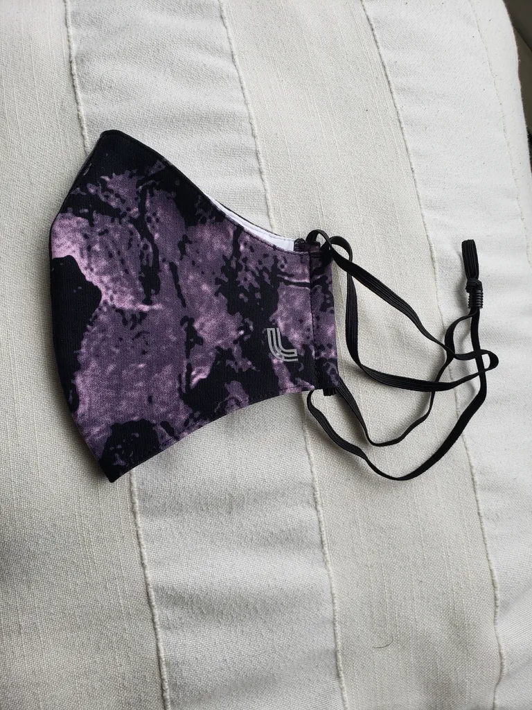 Lole fabric mask photo 1