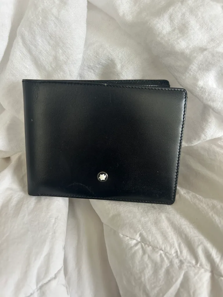 Wallet photo 1