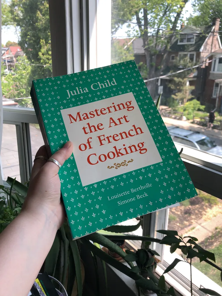 Mastering the Art of French Cooling - Julia Child photo 1