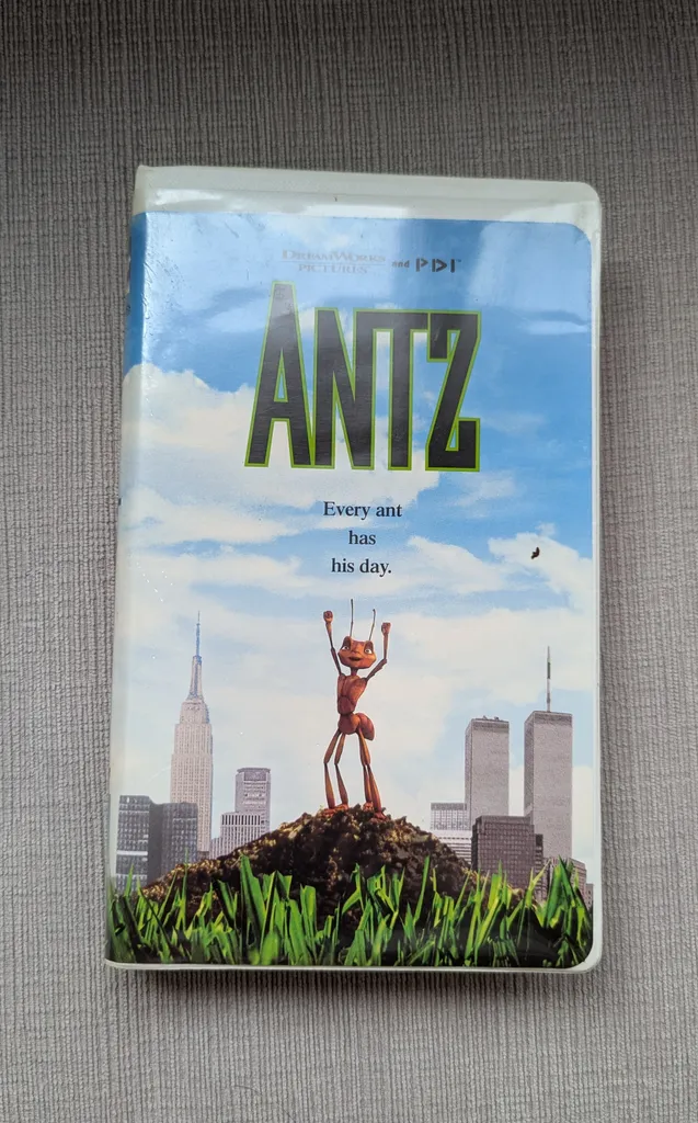 Antz VHS Movie Tape photo 1