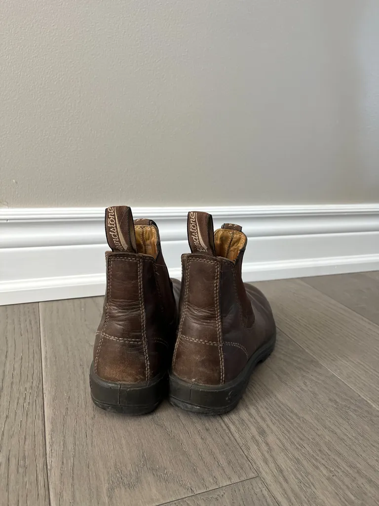 Blundstones  photo 1
