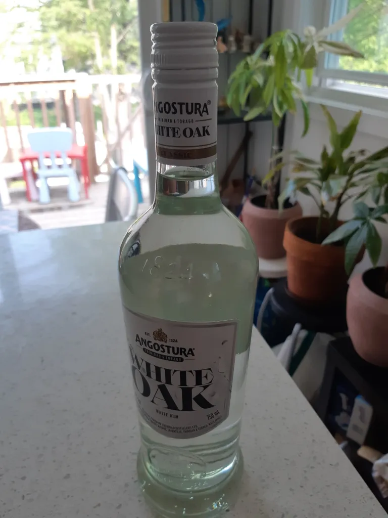 Canadian Club White Oak Ram and white level photo 1