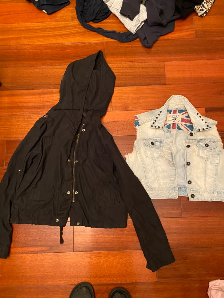 Brandy melville jacket and Zara vest photo 1