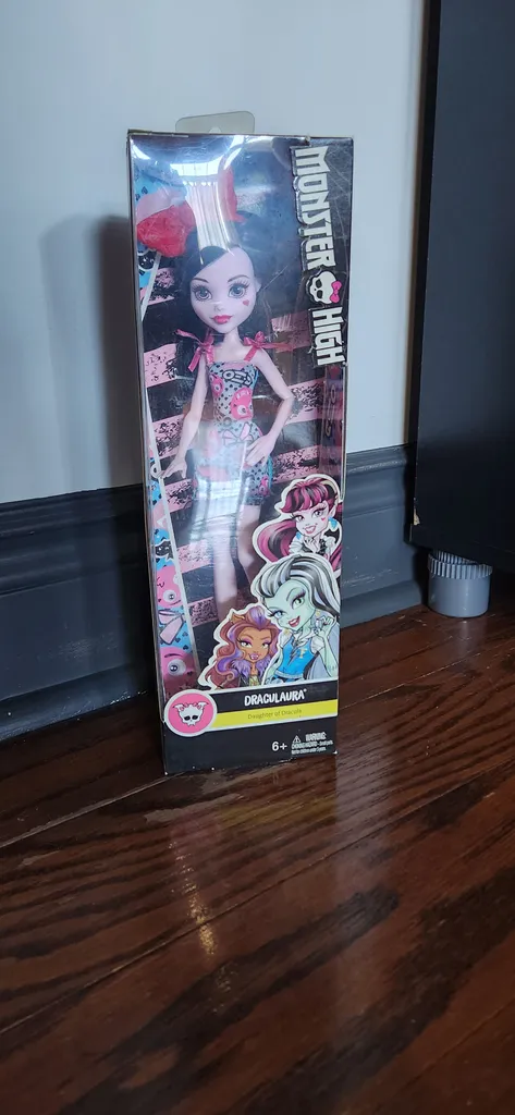 Monster High Draculaura doll photo 1